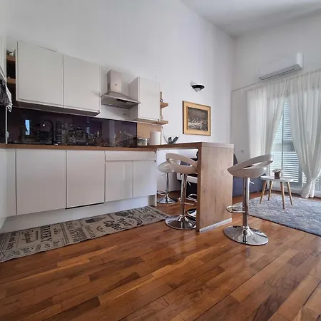 Sea View - One Bedroom With Sea View