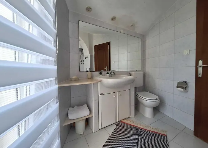 Lägenhet Sea View - One Bedroom With Sea View *